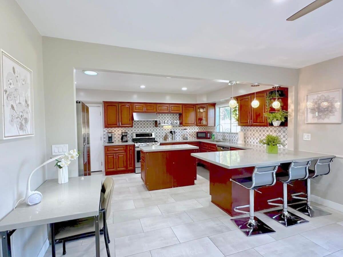 Orchard Villa Disneyland 5 Bedroom Pool Home Spa Anaheim Exterior photo
